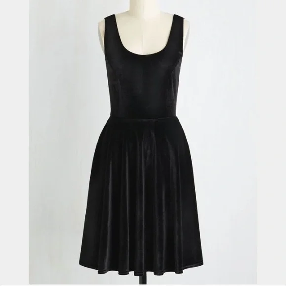 black velvet fit and flare dress Vault Velvet Oversized Bow Upper Fit-to-Flare Gown – kalisa